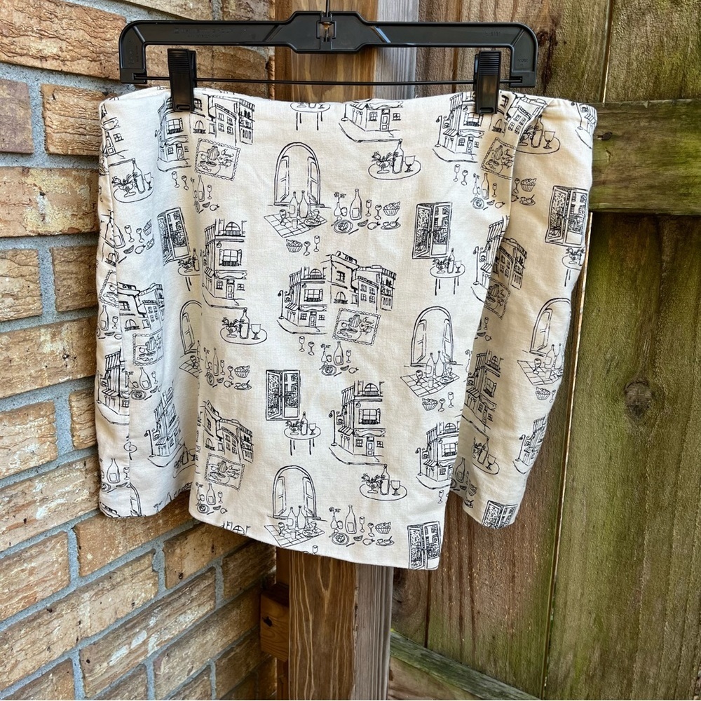 Abercrombie & Fitch Linen Blend Cream Skirt w Shorts with Black Artistic Print